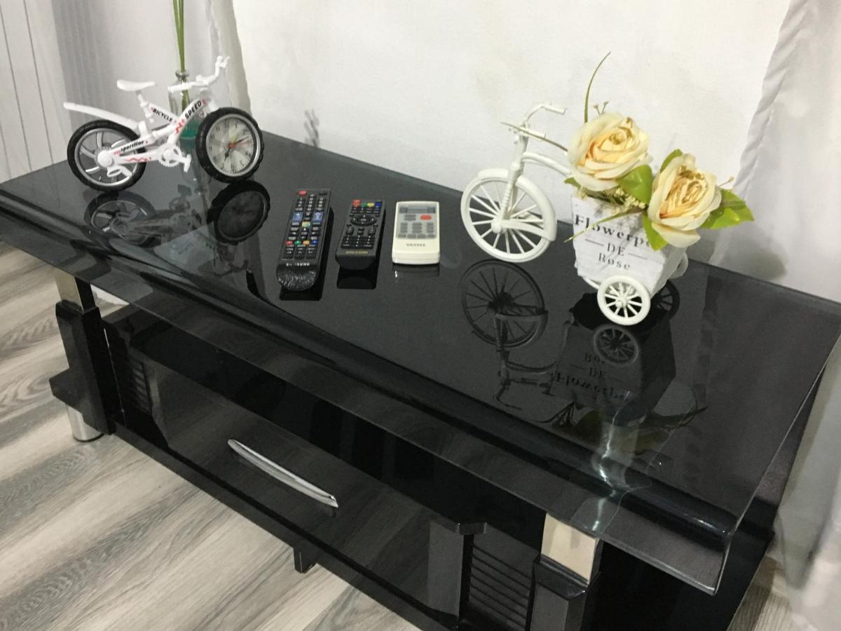 Guest House In Avlabari Тбілісі Екстер'єр фото